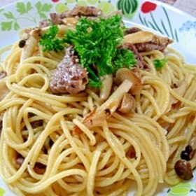 しめじと牛肉の焦がし醤油パスタ。